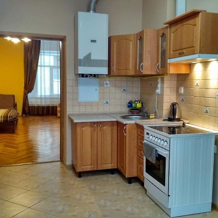 Apartment On Virmens'Ka Street Lwów Zewnętrze zdjęcie