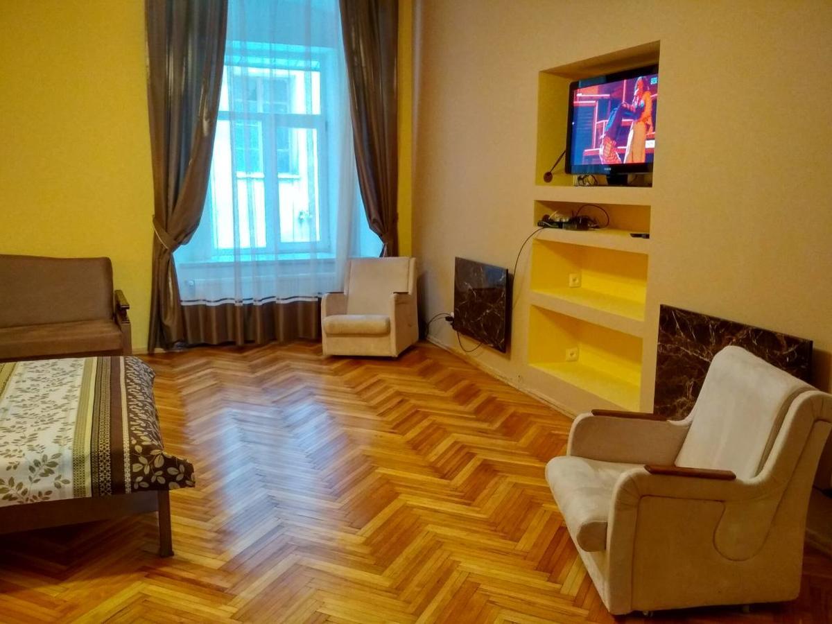 Apartment On Virmens'Ka Street Lwów Zewnętrze zdjęcie